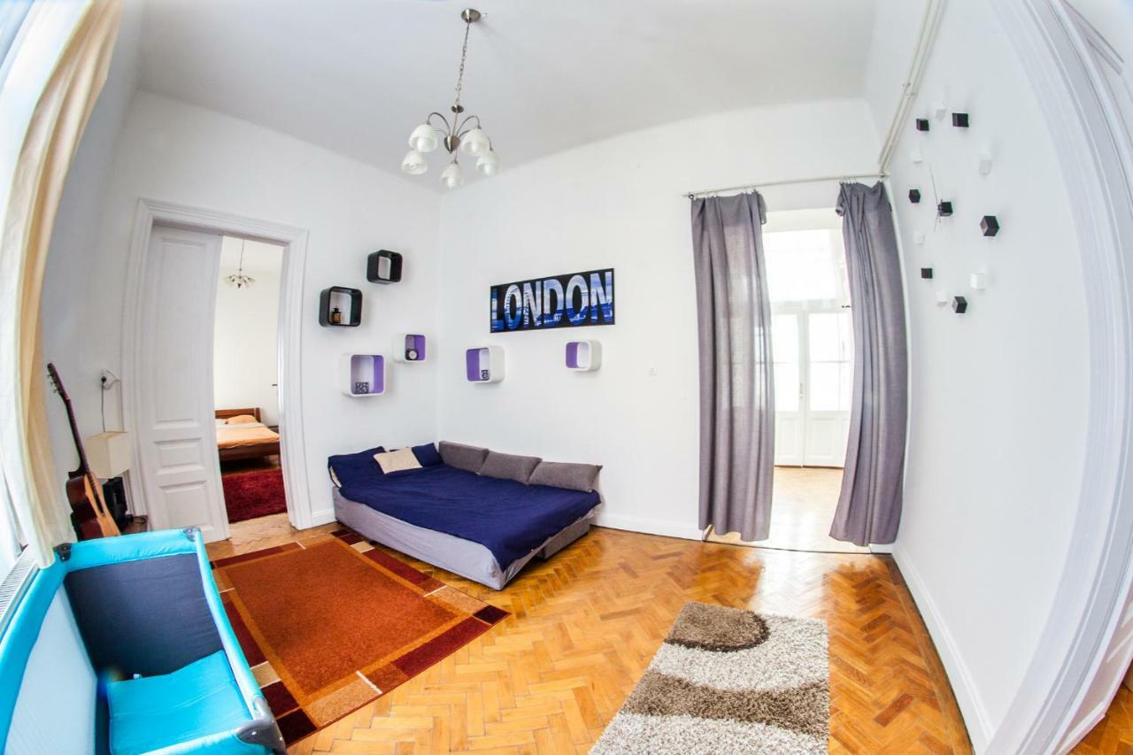 Inner City Apartment 德布勒森 外观 照片