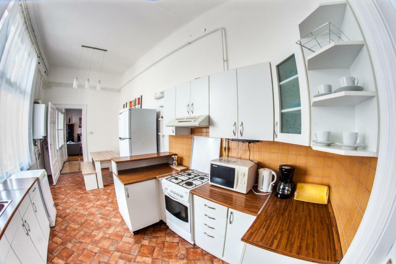 Inner City Apartment 德布勒森 外观 照片