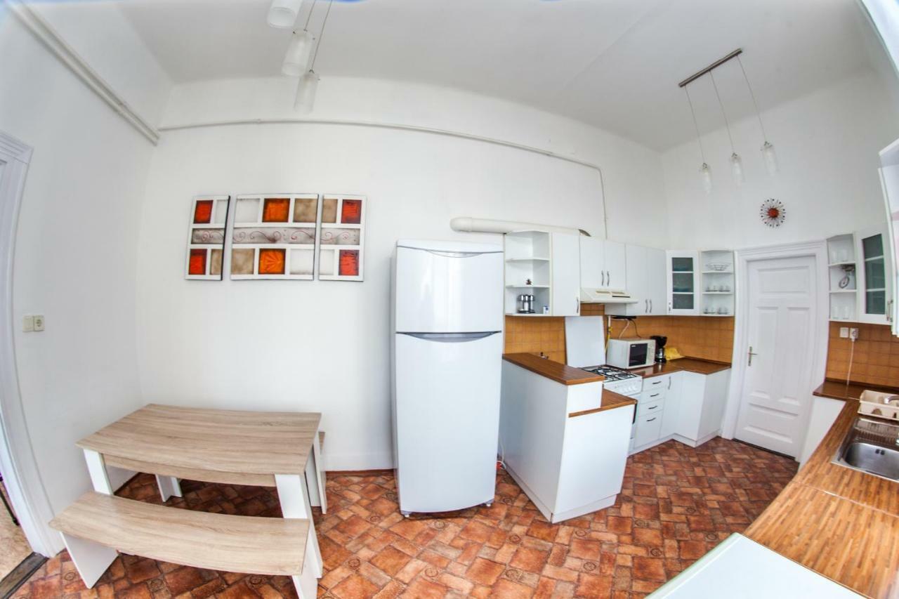 Inner City Apartment 德布勒森 外观 照片